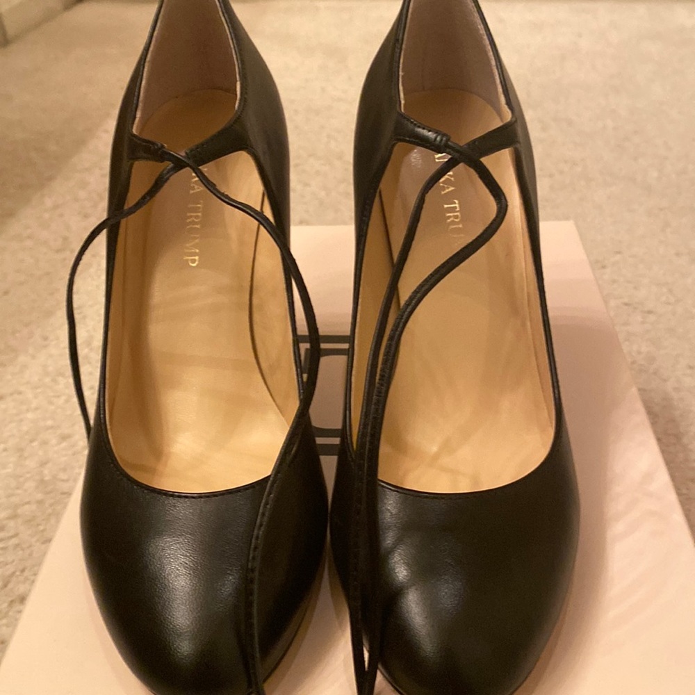 Ivanka Trump Jeanne size 8M